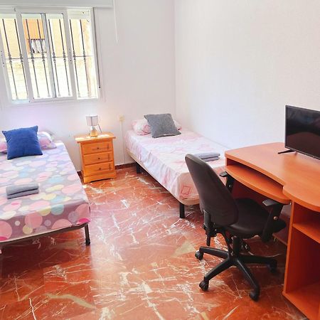 Habitacion Compartido Huelva Centro ภายนอก รูปภาพ